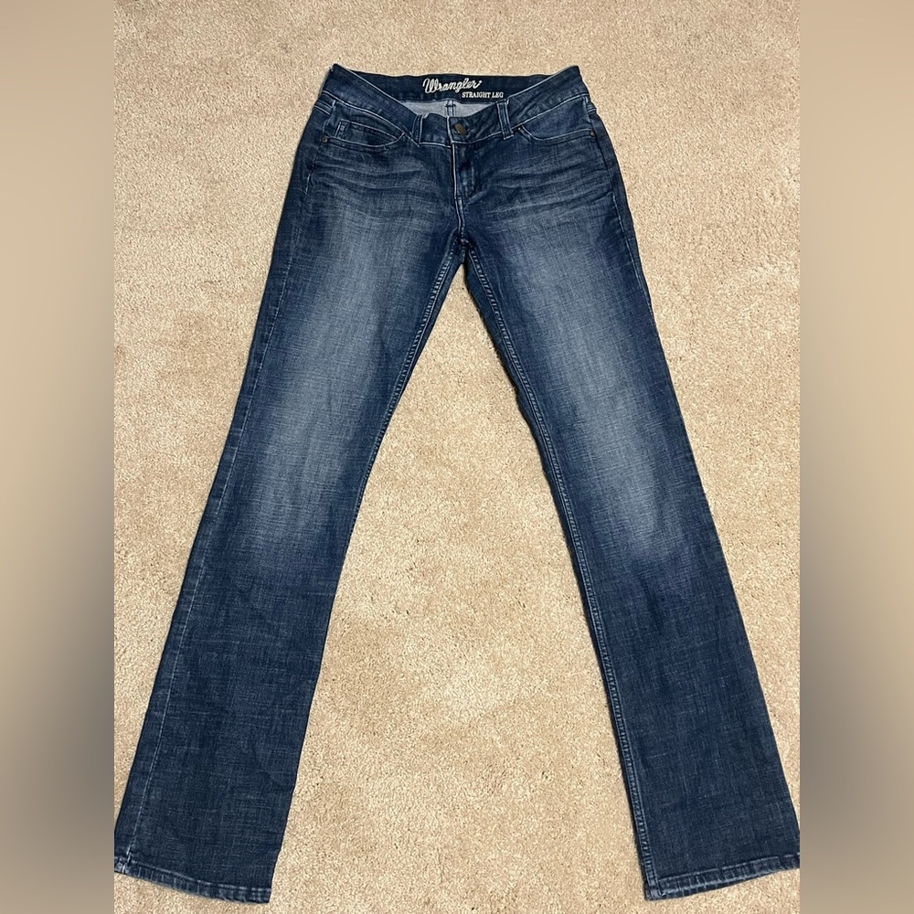 Wrangler Women's Straight Leg Jeans in Dark Blue Wash